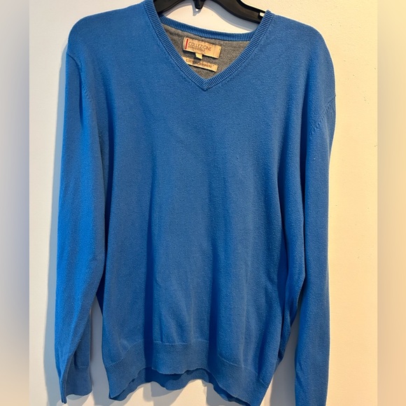 V-neck Italian style sweater - Picture 1 of 3